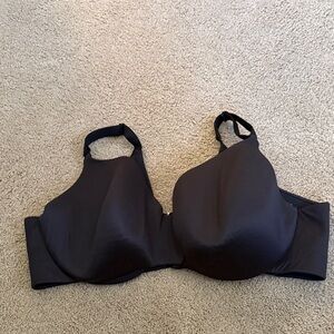 Black Women's Seamless Underwire Molded Cup Bra - Classic Support